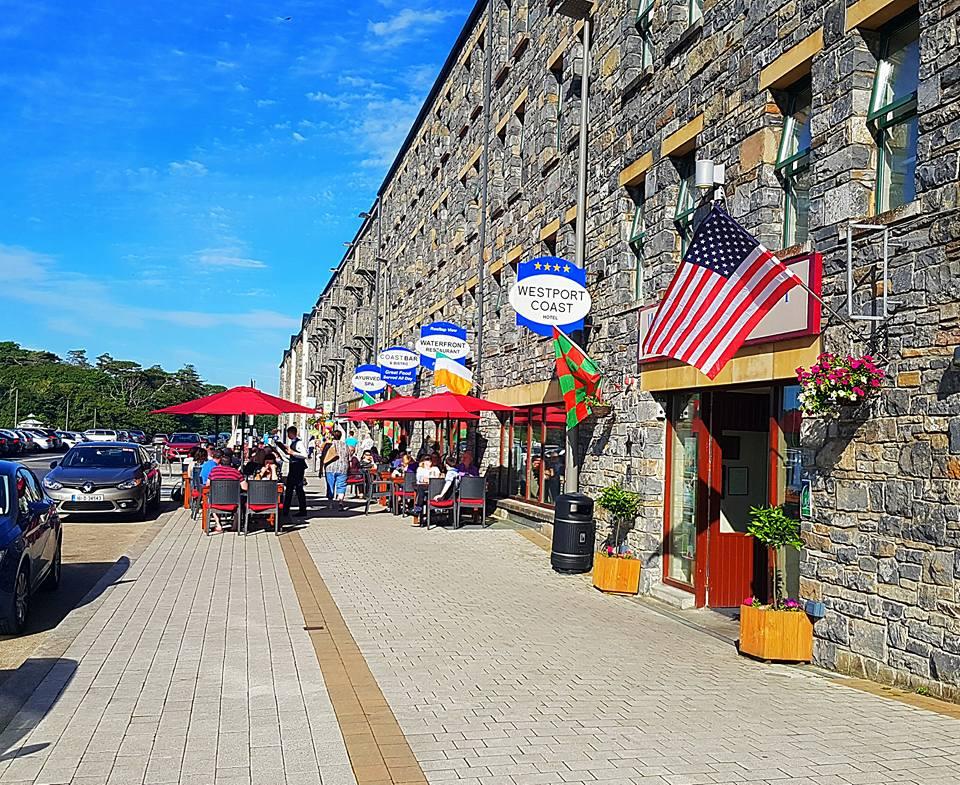 Westport Coast Hotel エクステリア 写真