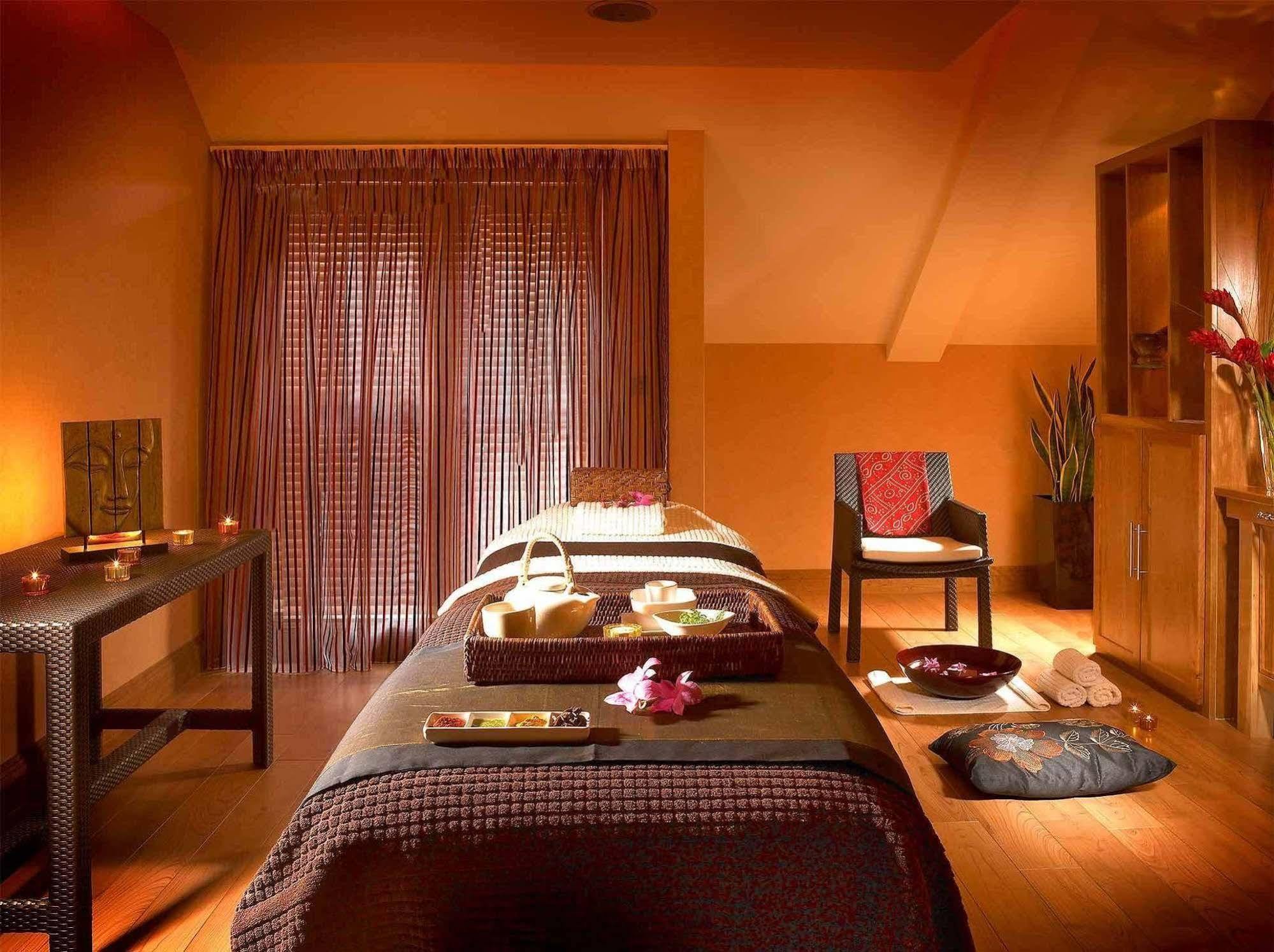 Westport Coast Hotel エクステリア 写真